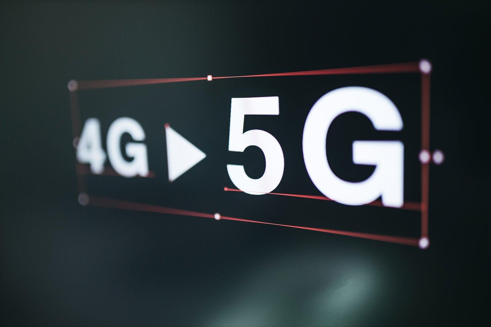 「4G→5Gに移行」の写真
