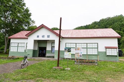 美唄鉄道東明駅舎の写真