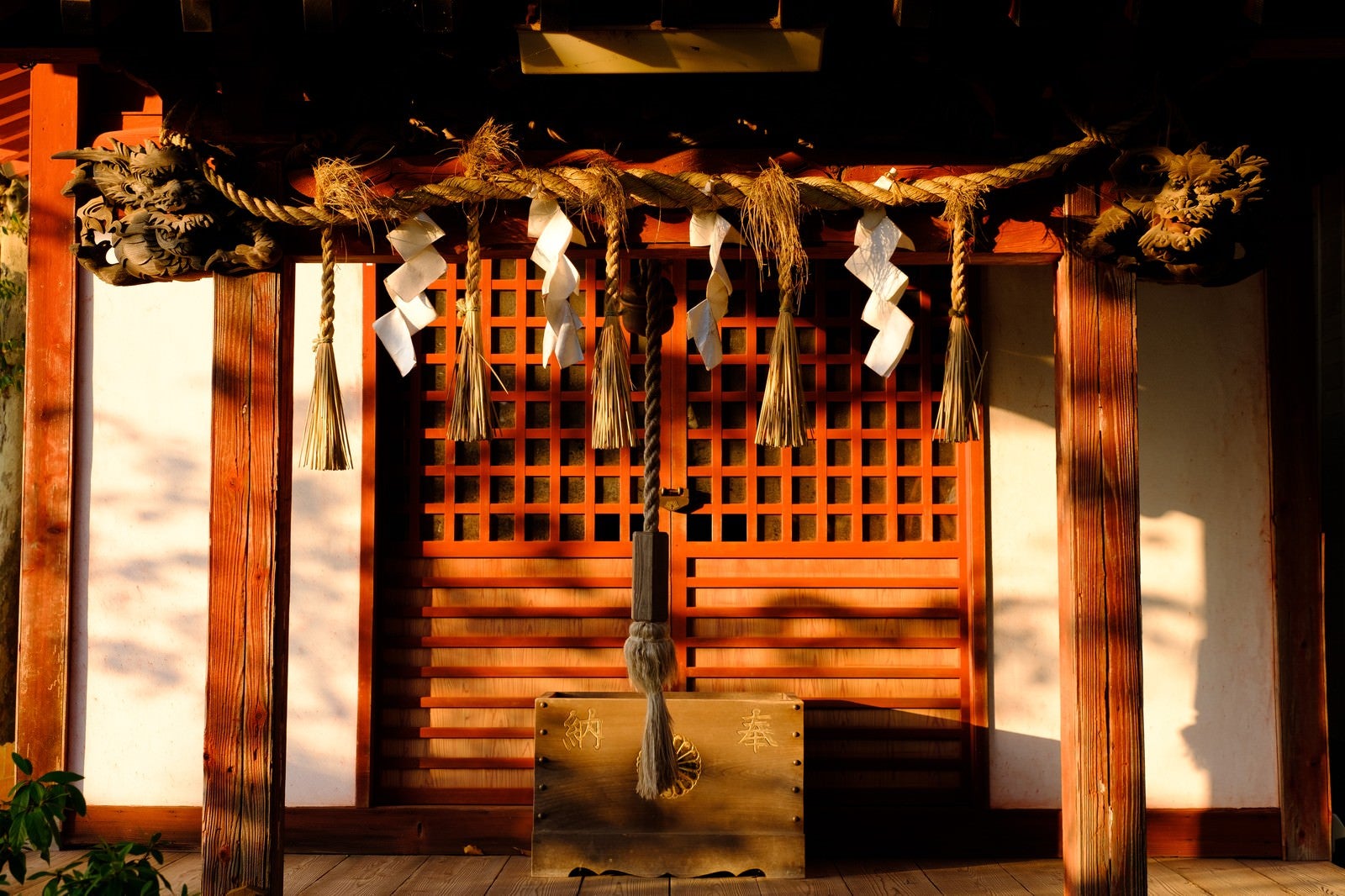 「玉前神社境内にある十二神社（千葉県一宮町）」の写真