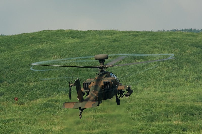 富士総合火力演習アパッチ（AH-64）の写真