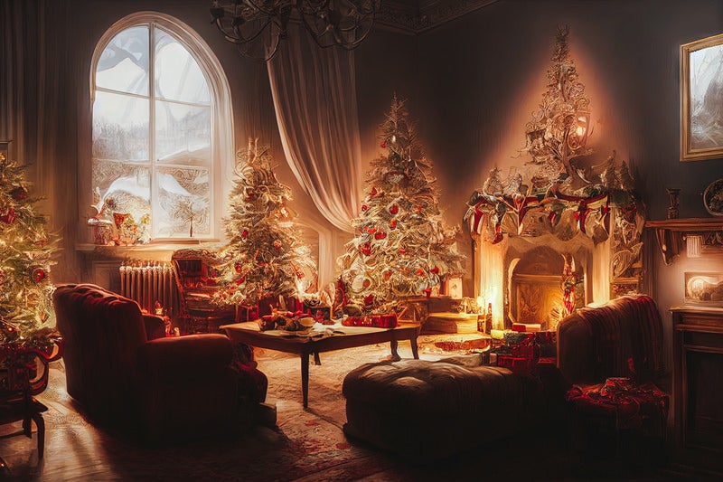 装飾したクリスマスツリーに囲まれた暖炉のある部屋の写真