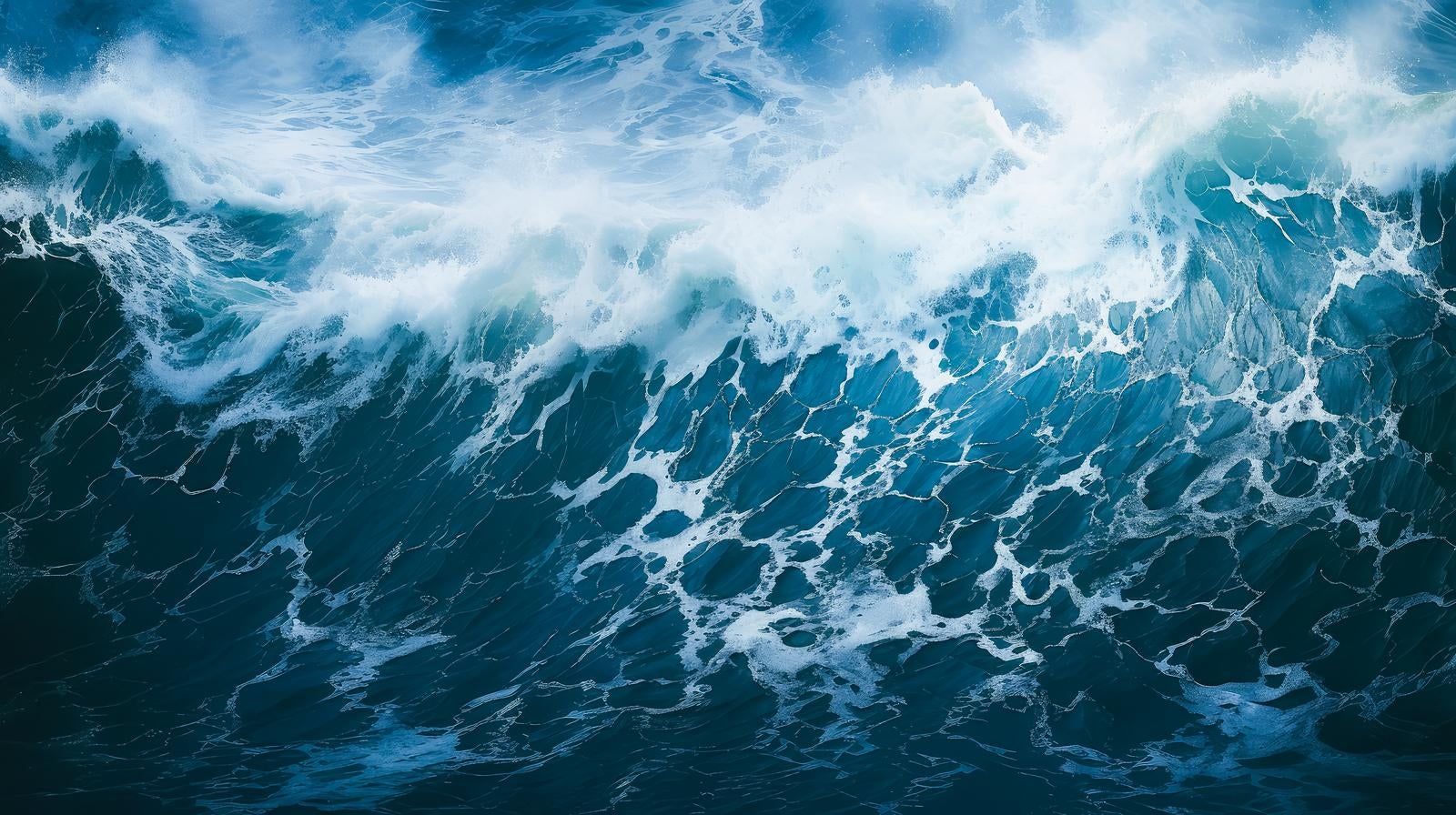 「暴風の歌 荒れ狂う海のドラマティックな瞬間」の写真