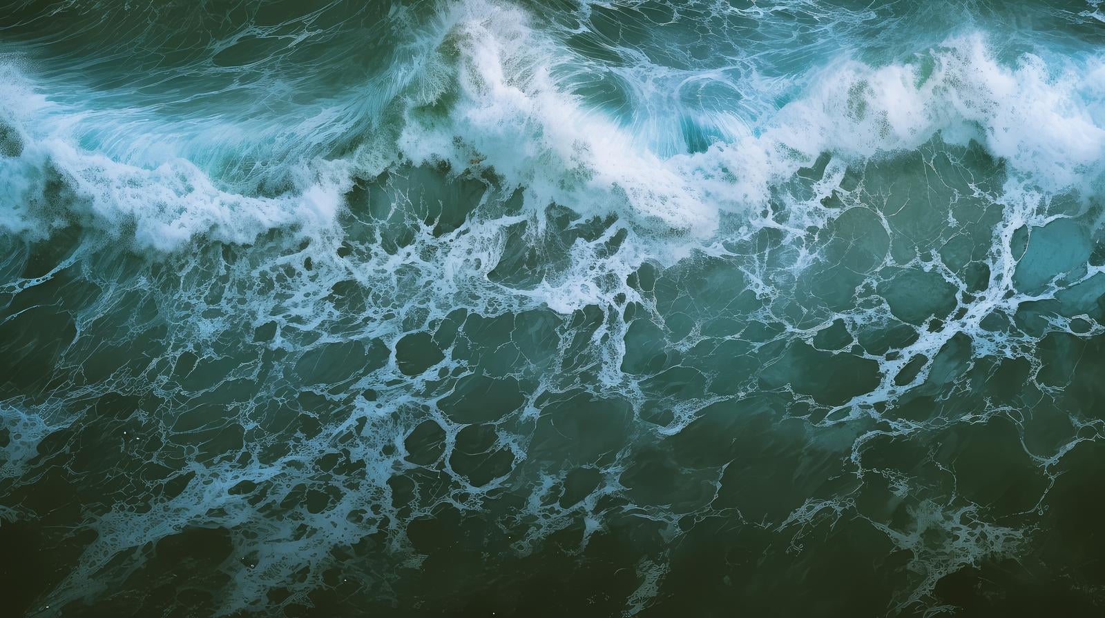 「荒れ狂う海」の写真