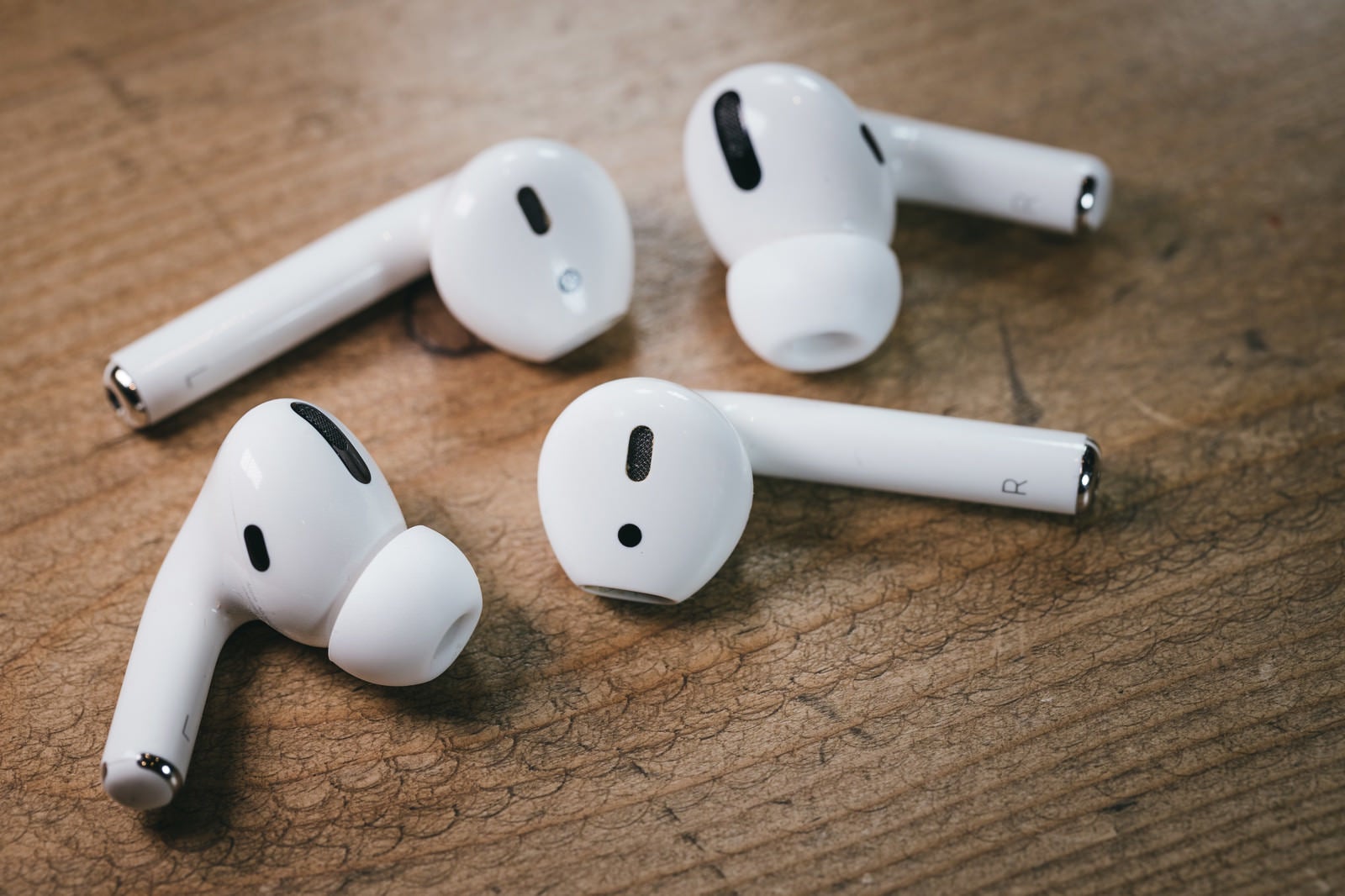 「ワイヤレスイヤホン（AirPods・AirPods Pro）」の写真