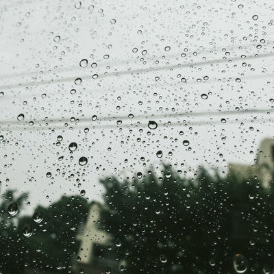 夕方にかけて雨の写真