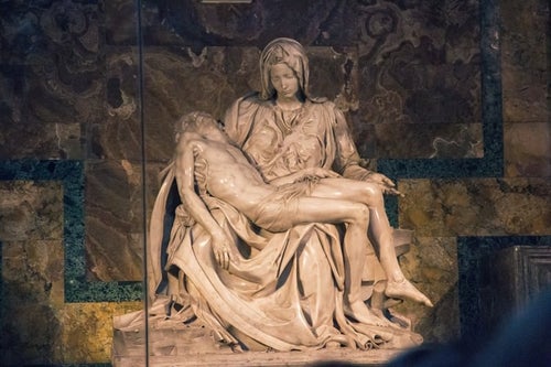 ピエタ像（サン・ピエトロ大聖堂）の写真