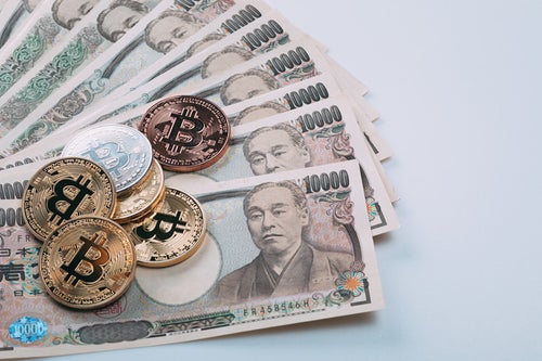 日本円からビットコインにリスクヘッジの写真