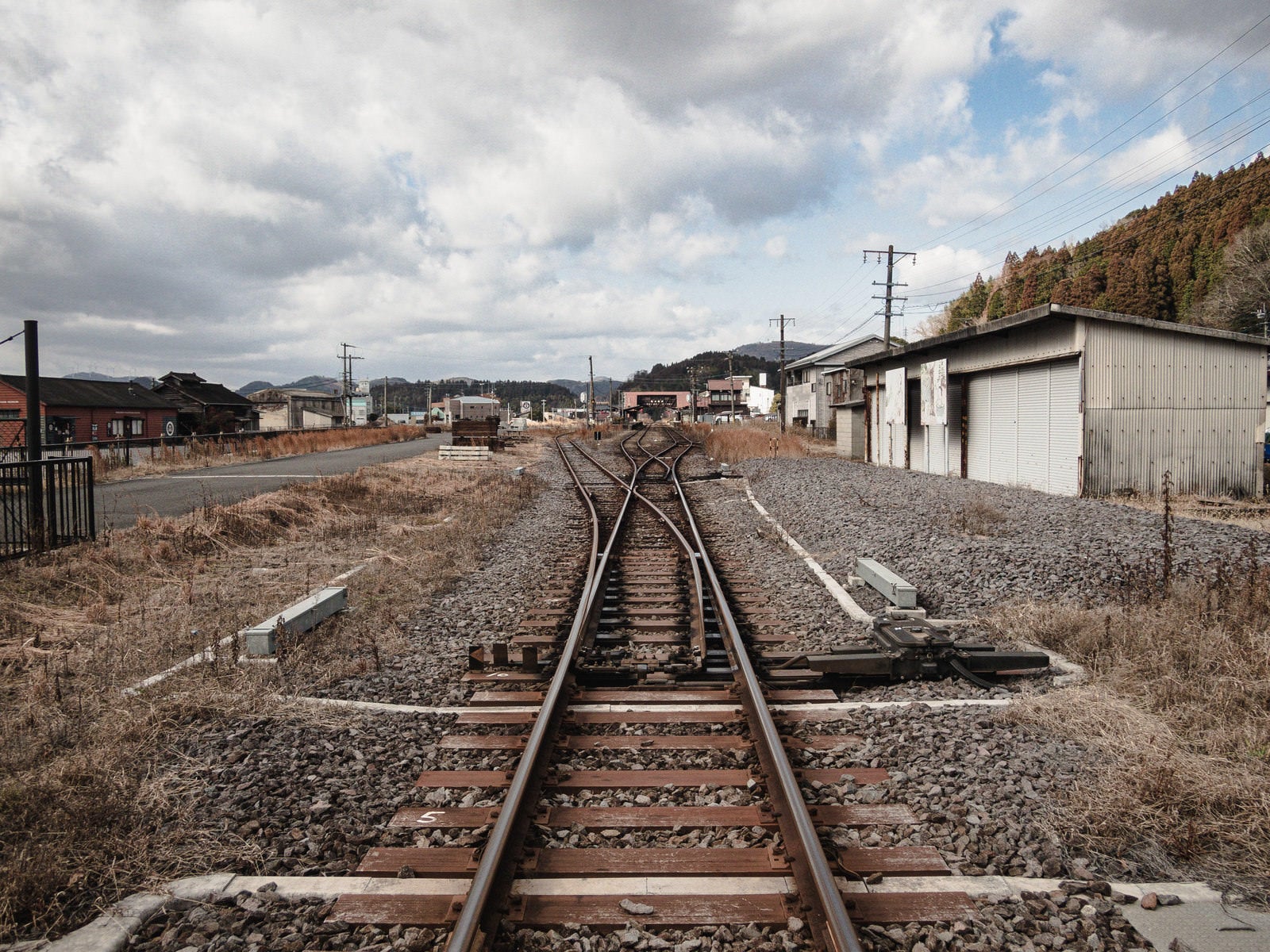 「豊後森扇形機関庫の廃線路」の写真