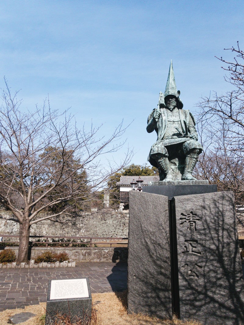 「熊本城内の加藤清正像（熊本県熊本市）」の写真