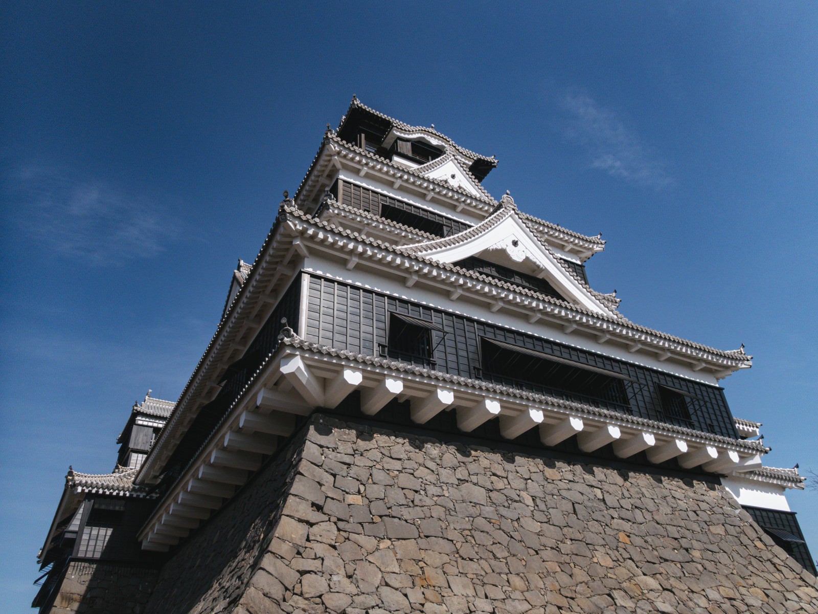 「熊本城天守閣の存在感」の写真