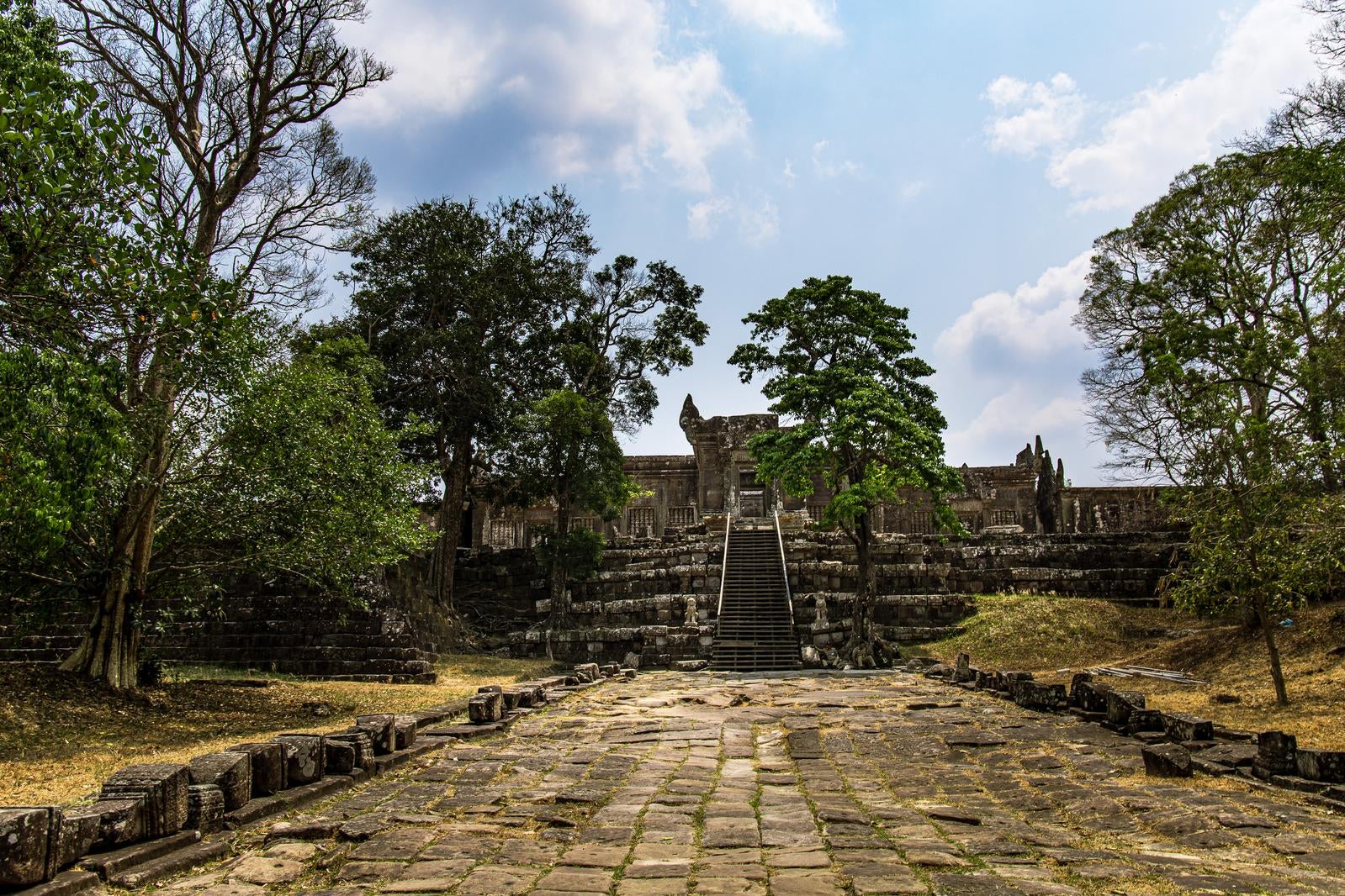 「世界遺産プレアヴィヒア寺院」の写真