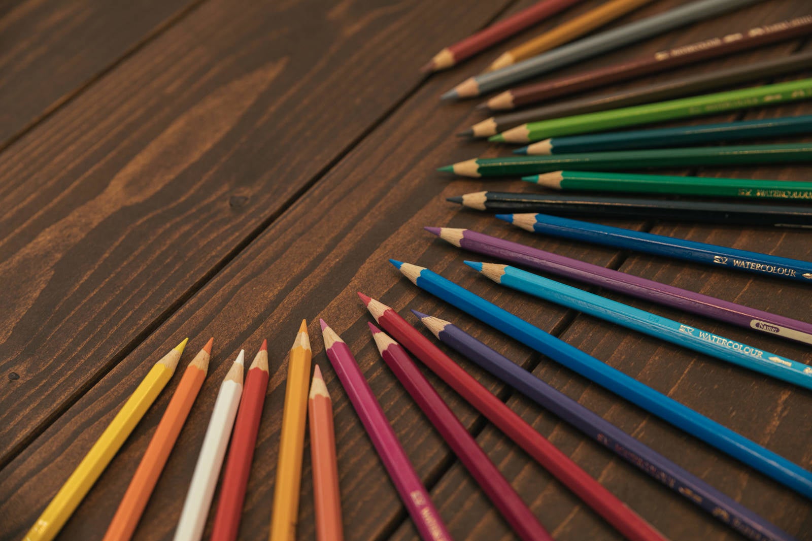 「カラフルな色鉛筆」の写真
