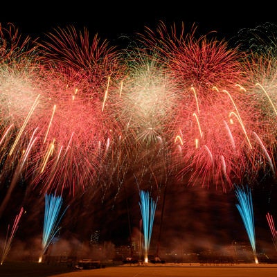 第44回 江戸川区花火大会の打ち上げの様子の写真