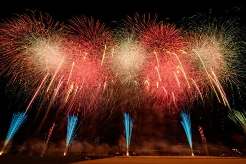 第44回 江戸川区花火大会の打ち上げの様子の写真