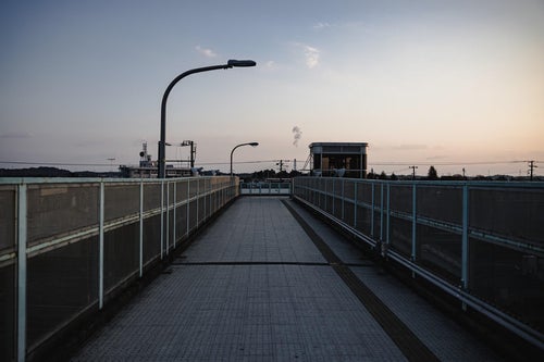 原ノ町駅の歩道橋から見える朝焼けの写真