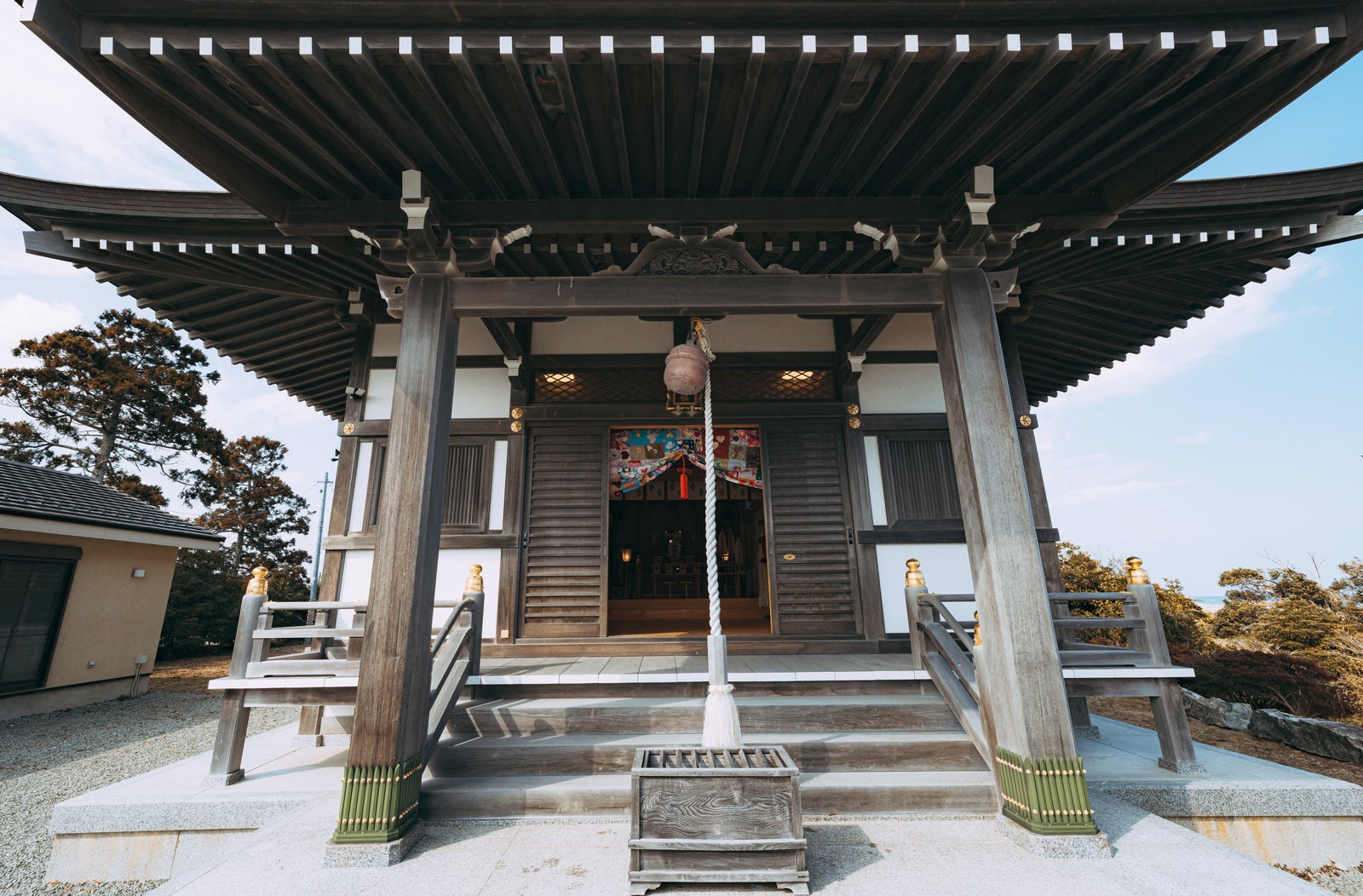 「山田神社の鈴緒」の写真