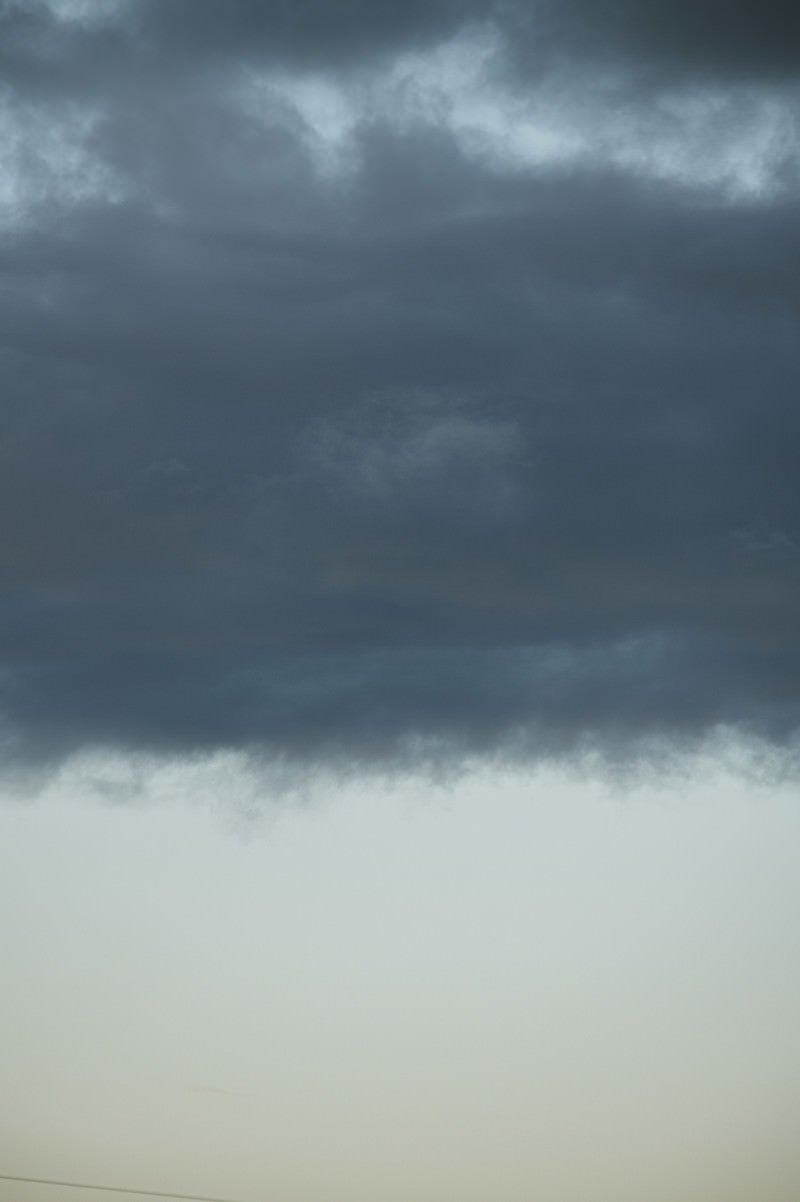「怪しい雨雲」の写真