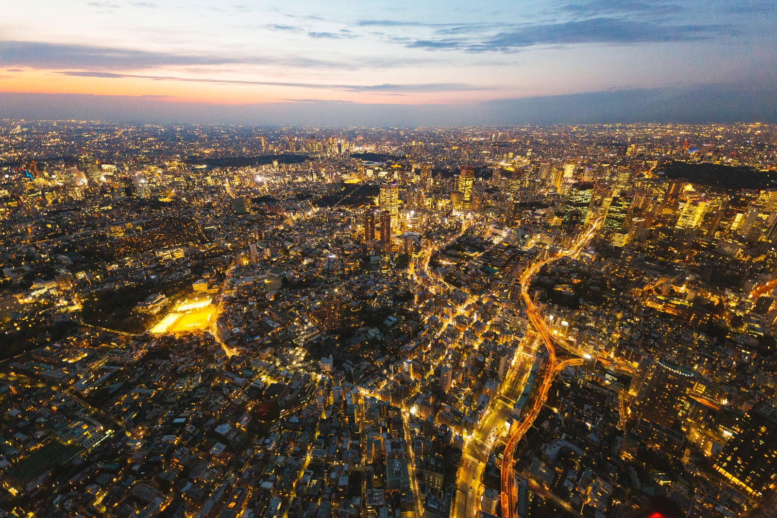 「東京上空の夜景（六本木方面）」の写真