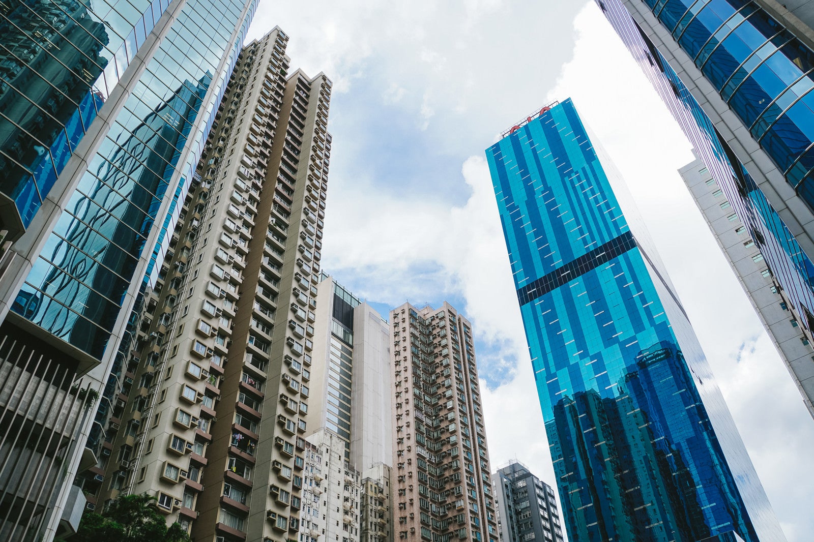「高層ビル群（香港）」の写真