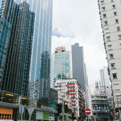 香港のビル群と街並みの写真