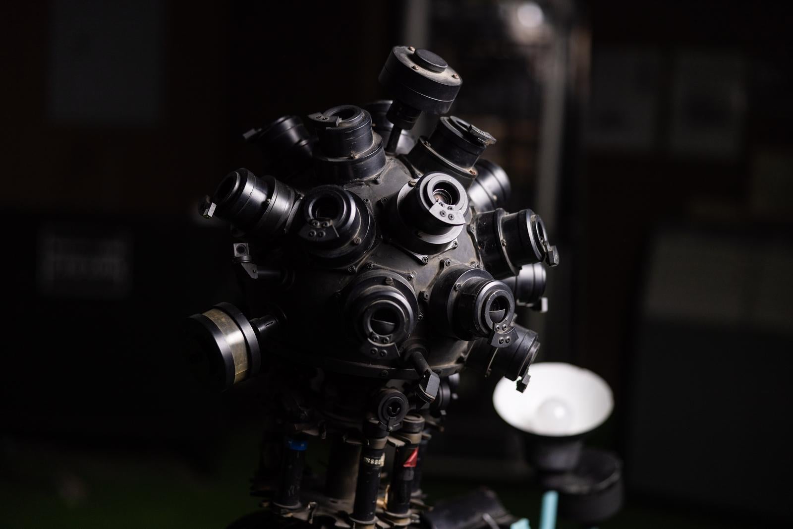 「星空を映す西村式試作プラネタリューム投影機」の写真