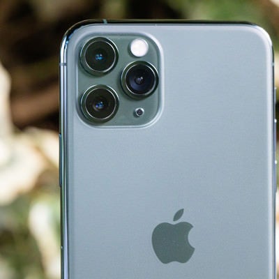 iPhone 11 Pro の3眼カメラの写真