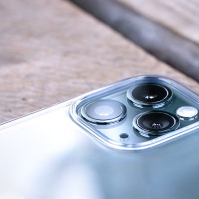 超広角・広角・望遠の3つのカメラが搭載された iPhone 11 Proの写真