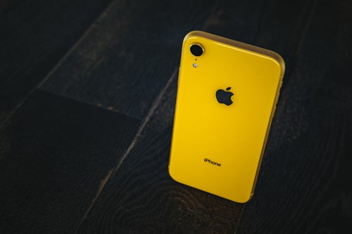 iPhone XR yellowの写真