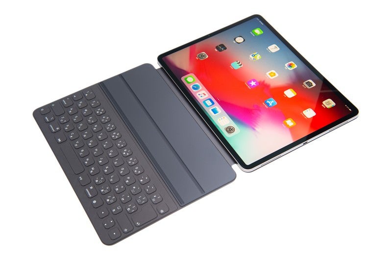 Smart Keybord Filio を取り付けた iPad Pro2018の写真