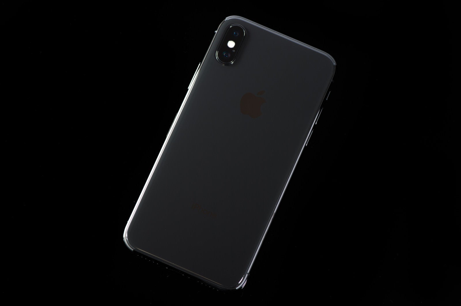 「iPhone X ブラックの背面」の写真