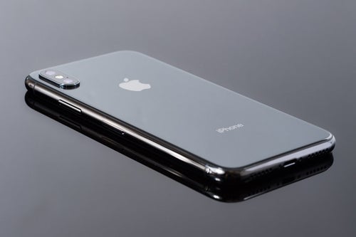 iPhone X 背面ガラスの光沢の写真