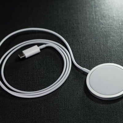 MagSafe充電器（Appleアクセサリ）の写真
