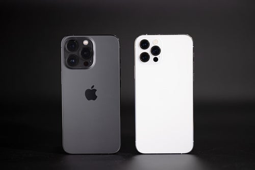 iPhone 13 Pro と iPhone 12 Pro の比較の写真