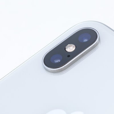 iPhone XS Max のカメラ部分の写真