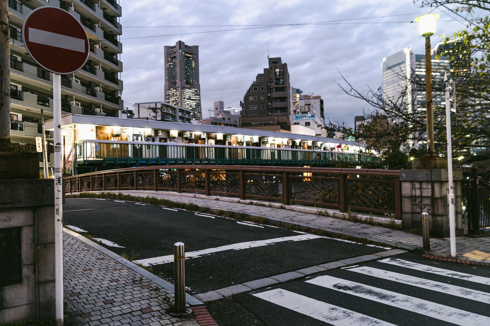 「野毛を繋ぐ宮川橋前」の写真