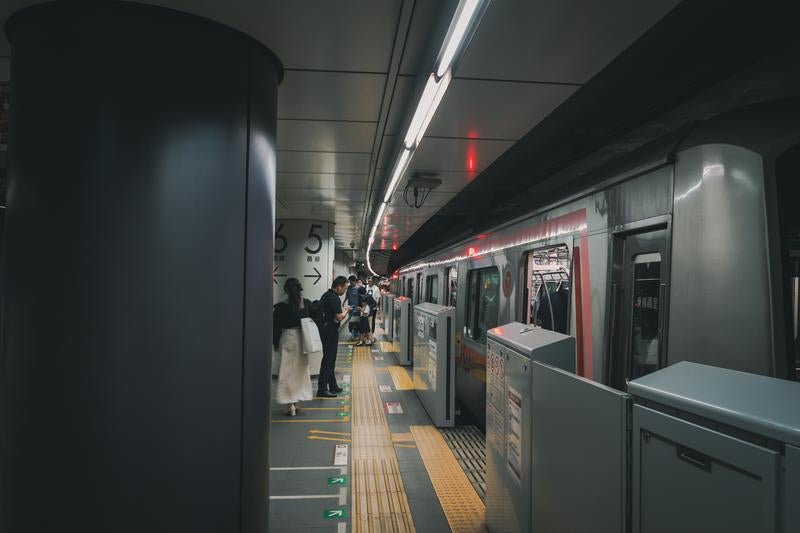 東京メトロ渋谷駅　B5F副都心線ホームの写真
