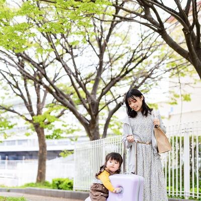 親子と子どもが乗れるキャリーケースの素材