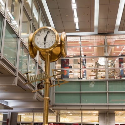名古屋駅の金の時計（待ち合わせ）の写真
