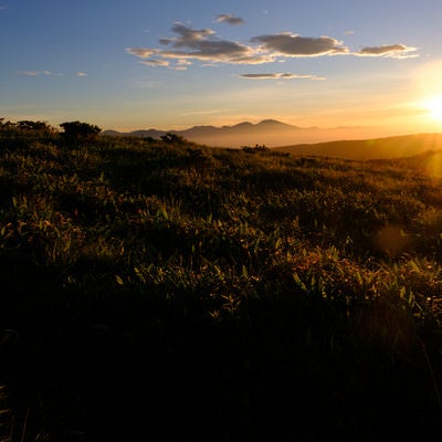 間もなく陽が沈む（霧ヶ峰高原）の写真