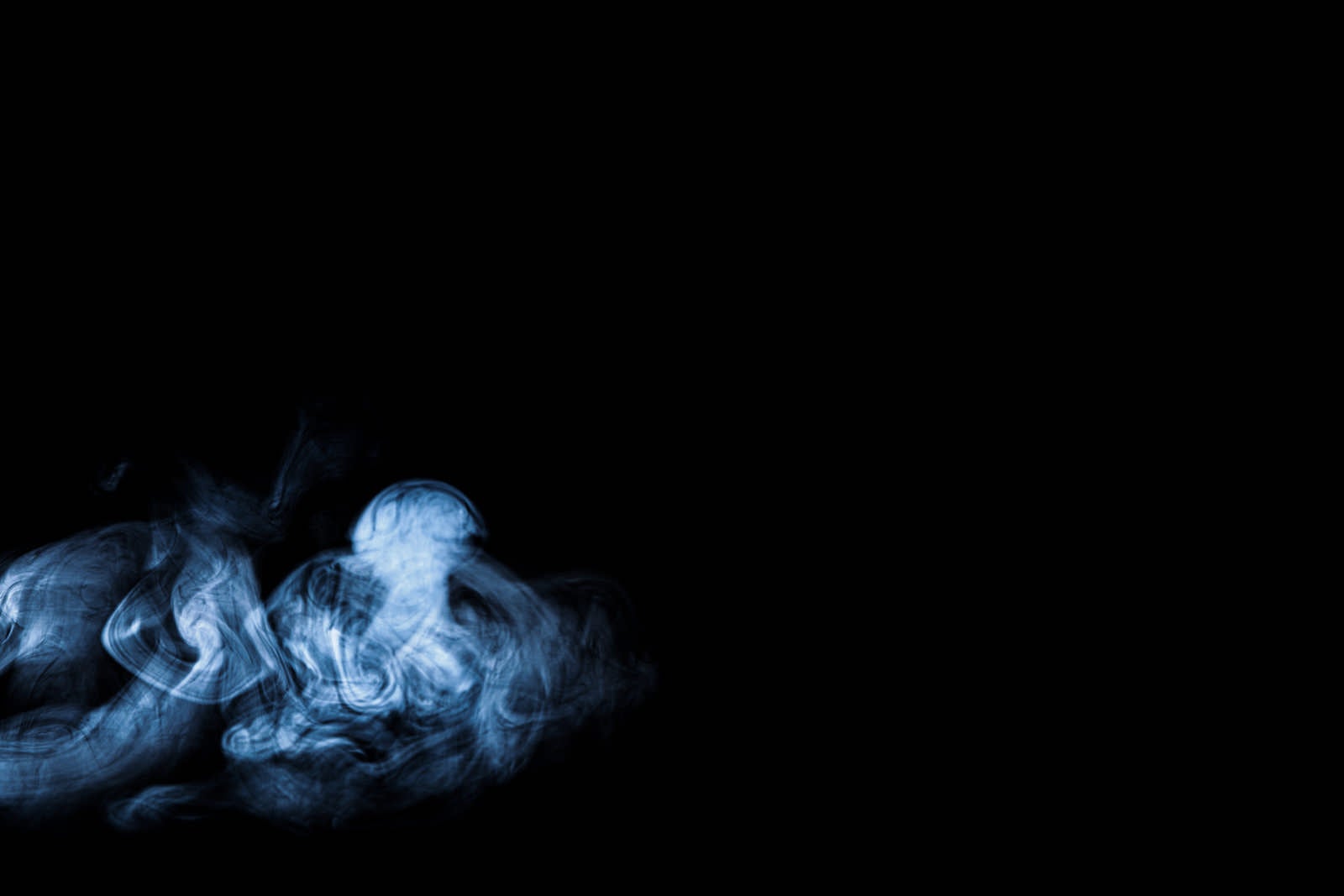 「途切れ途切れの白煙」の写真