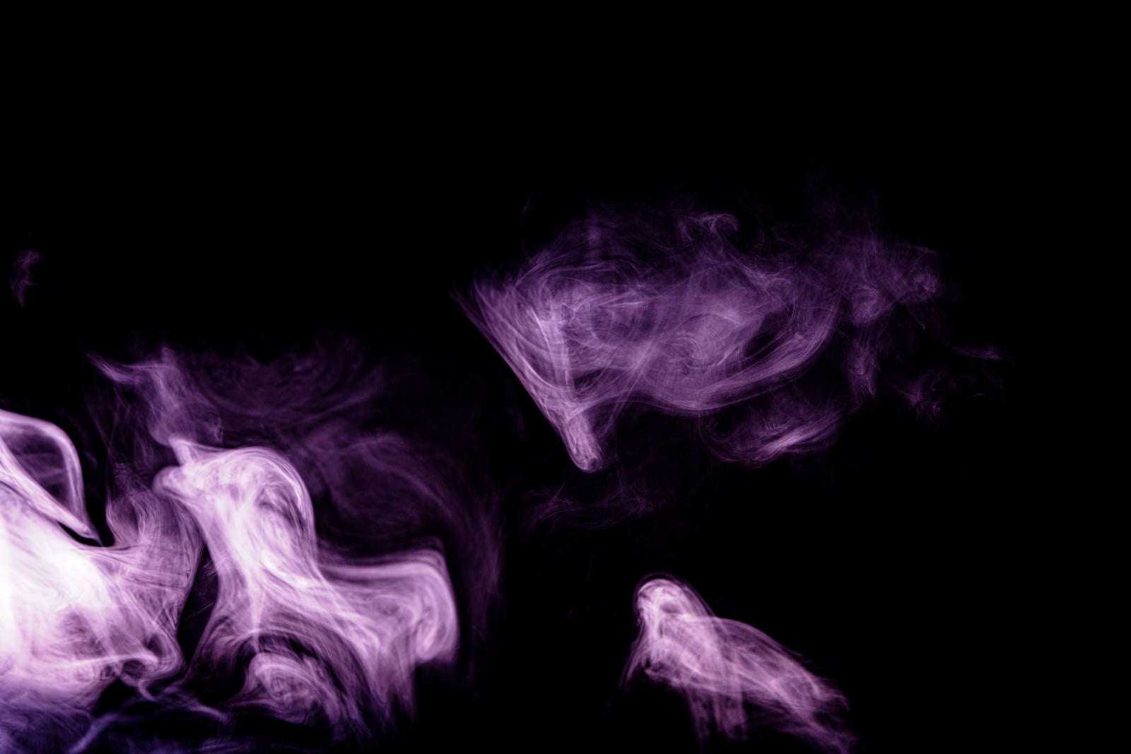 「モワッと不穏な煙」の写真