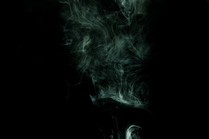 流れ落ちる毒煙の写真