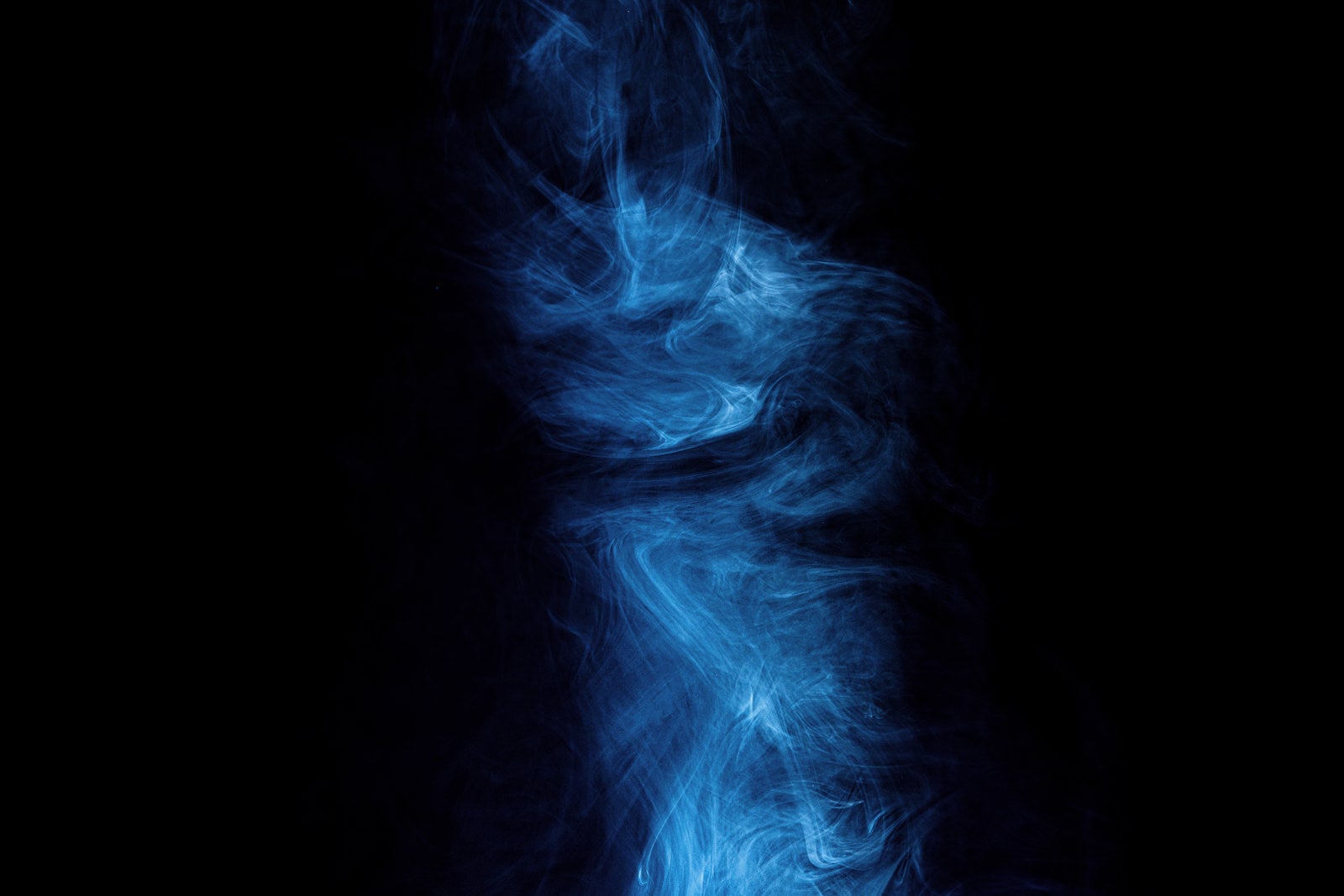 「青白い煙」の写真
