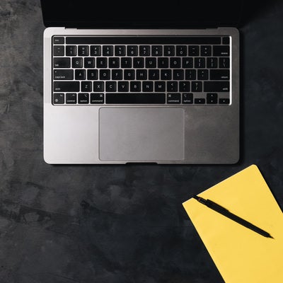 ノートパソコンとノートの素材