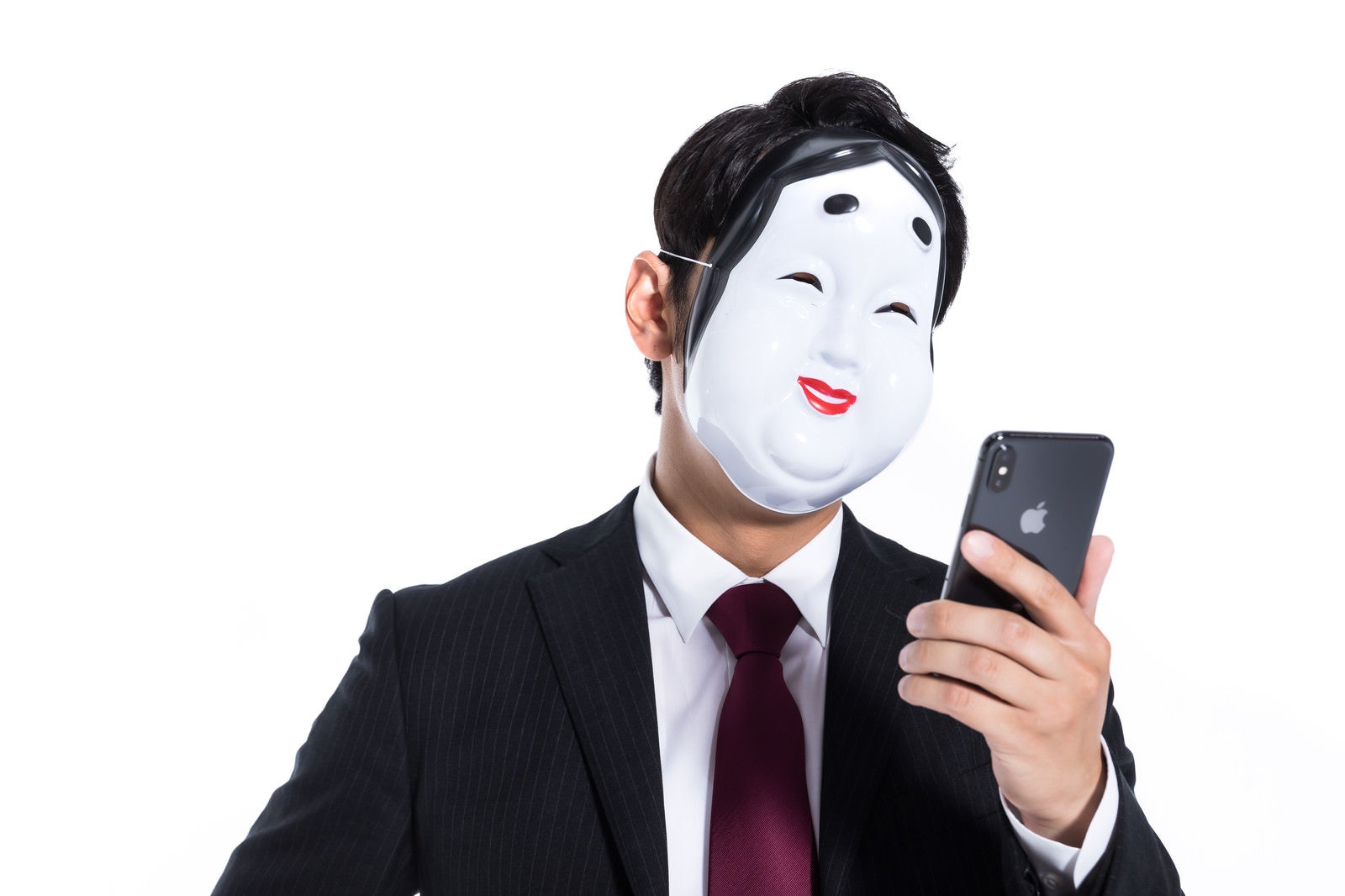 「ロム専に徹する匿名ユーザー」の写真［モデル：大川竜弥］