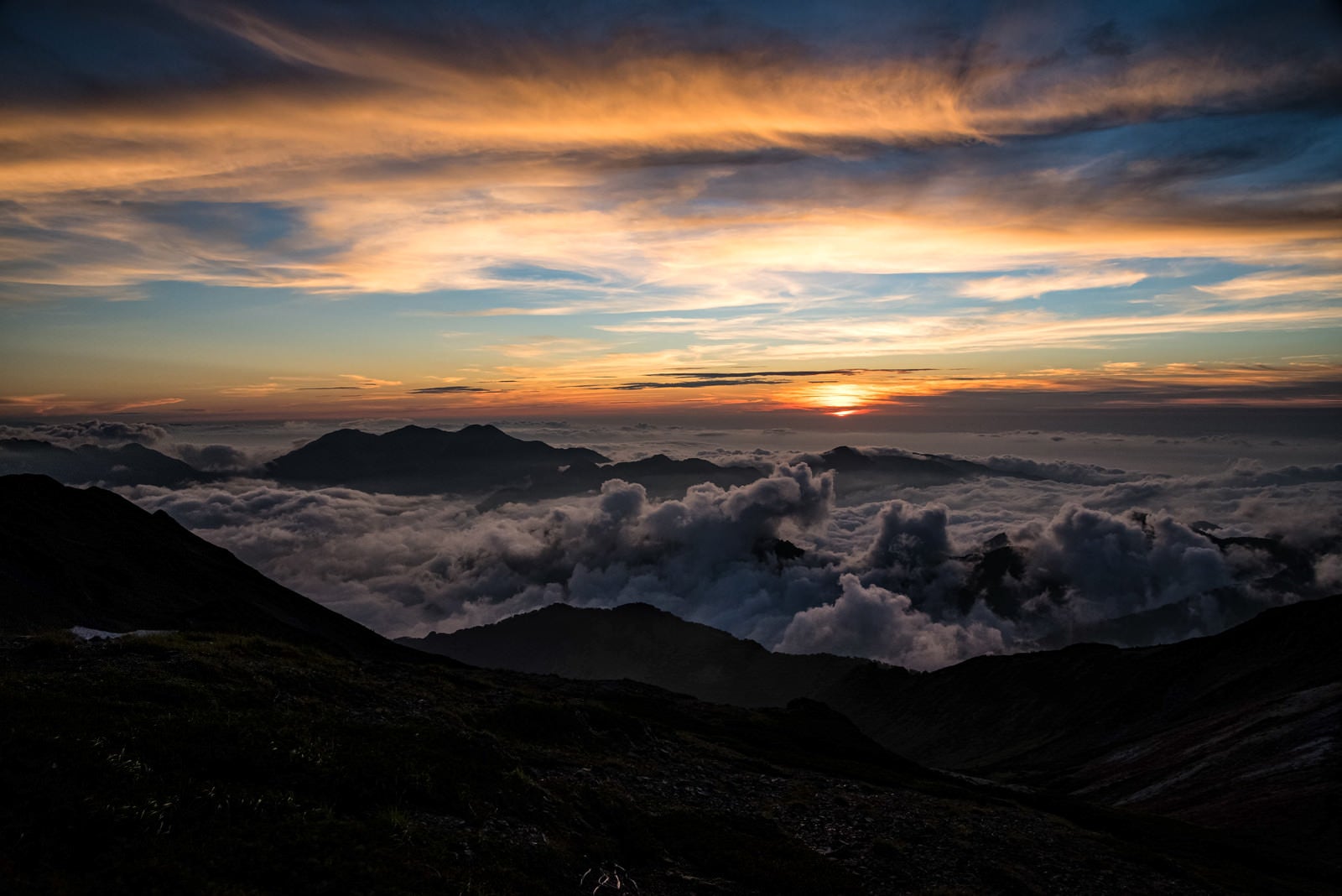 「天狗原から見える夕日」の写真