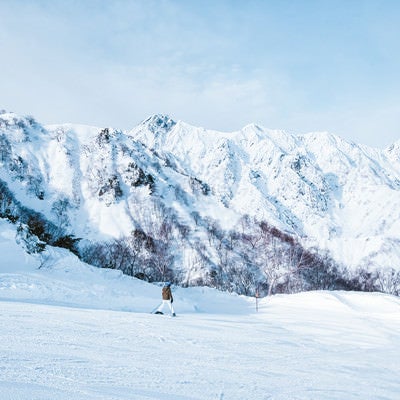 スキー場から見える五竜岳（ゴリュウダケ）の写真