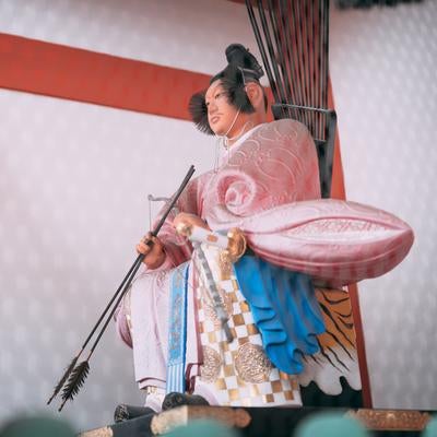 京都の伏見稲荷大社に安置されている随神像の写真
