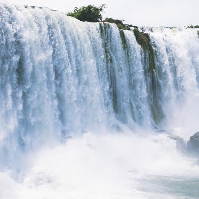 世界三大瀑布のイグアスの滝（南米大陸）の写真