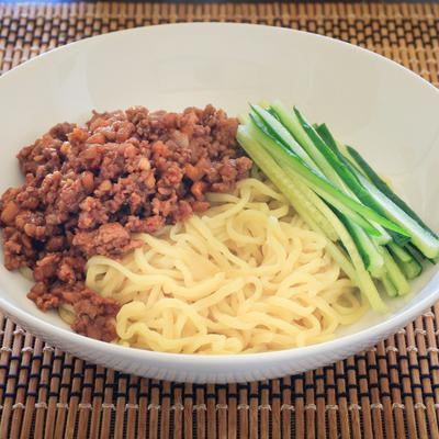 肉味噌ときゅうりのジャージャー麺の写真
